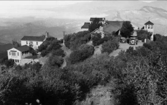 The original castle. From www.georgeowenknapp.com. See the biography "George Owen Knapp, A Splendid Secret" by Benjamin R. Taylor. 