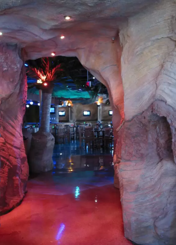 The entrance to Jimmy Buffets Restaurant, in the Holiday Inn Waikiki Beachcomber Resort.