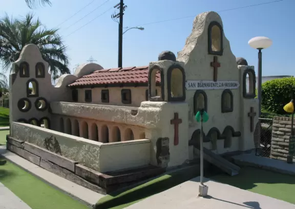 This is a nice touch- San Buenaventura Mission!