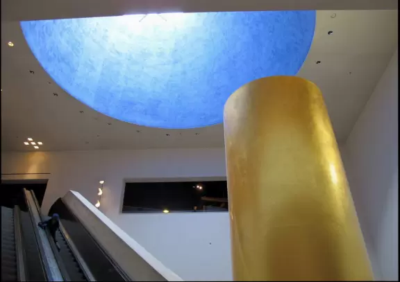 Blue dome and golden pillar.