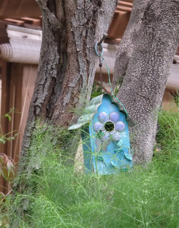 Birdhouse.