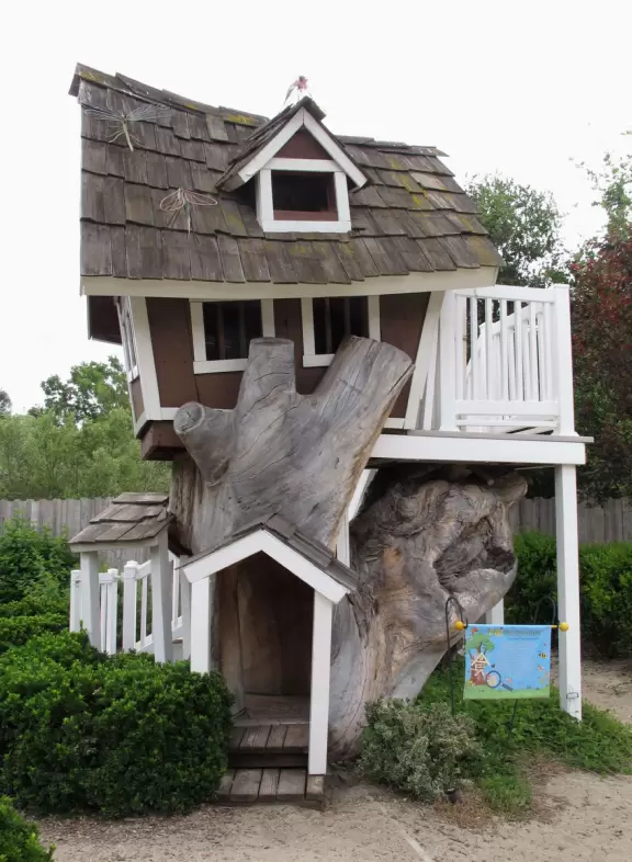 Someone had fun building this treehouse!