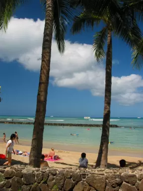 Waikiki Beach Ocean Swimming Pool, Oahu Hawaii