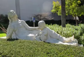 Gorgeous sculpture in the garden.