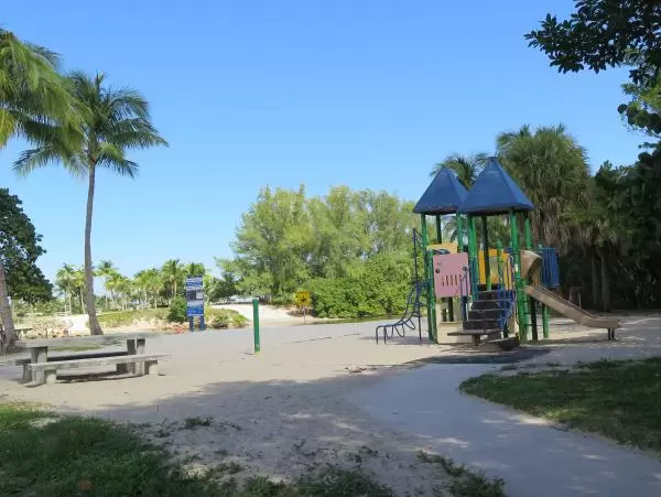 Dubois Lagoon, Beach, and Playground