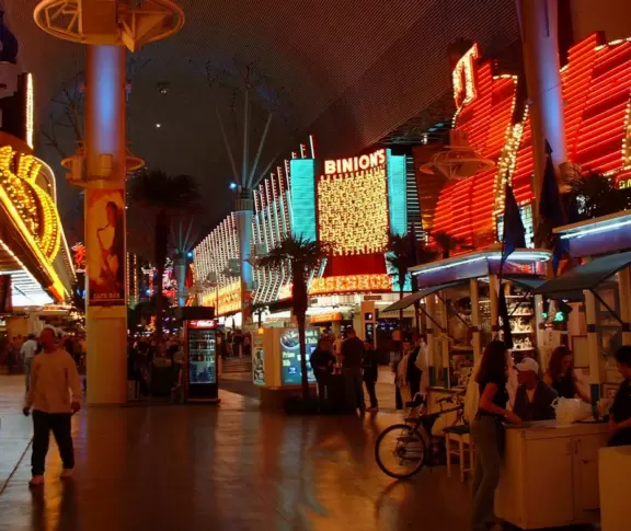 Fremont Street Experience, Downtown
