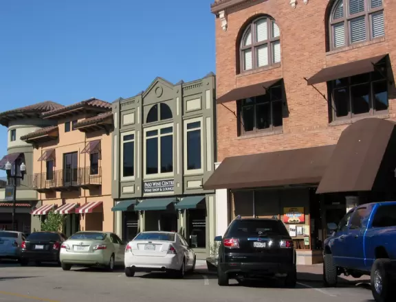A great walkable downtown with a huge park, amazing playground, and cute stores and cafes.