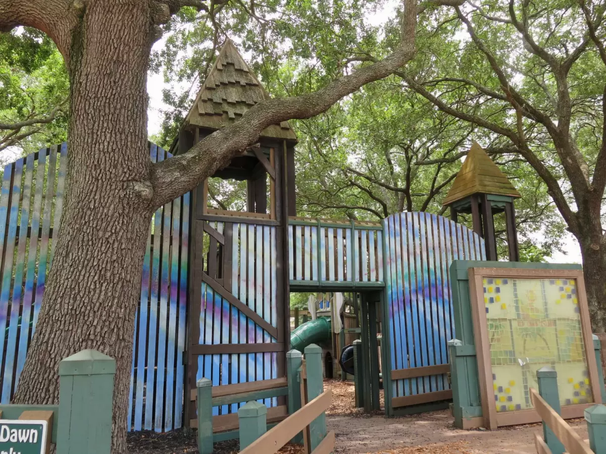 Paradise Park, Clermont