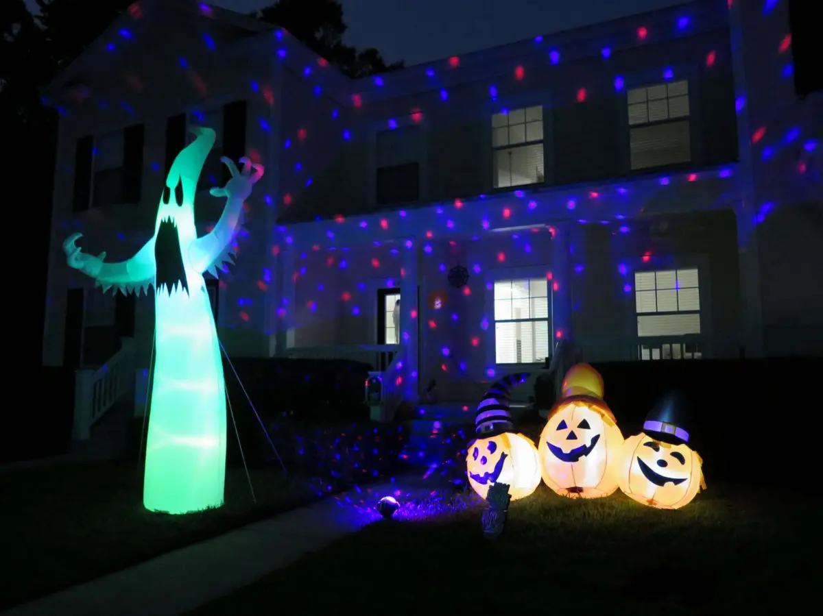 Halloween Lights and Decorations, Celebration town