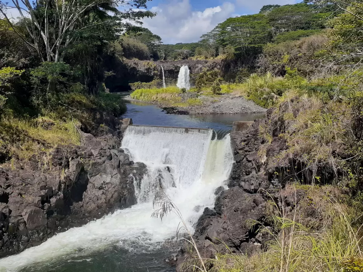 Wai'ale Falls Hike and Lookout, Hilo