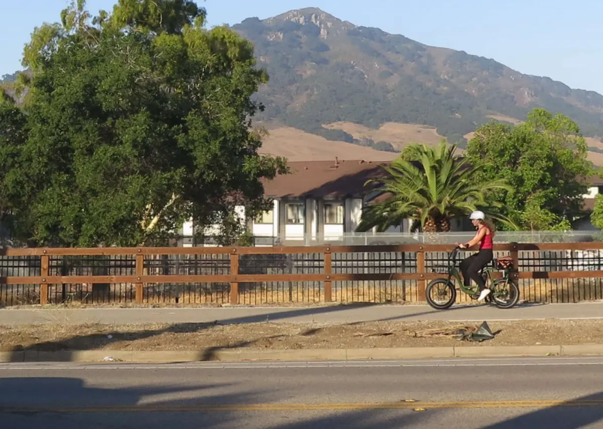 Cal Poly neighborhood walk and O'Neill Green, SLO