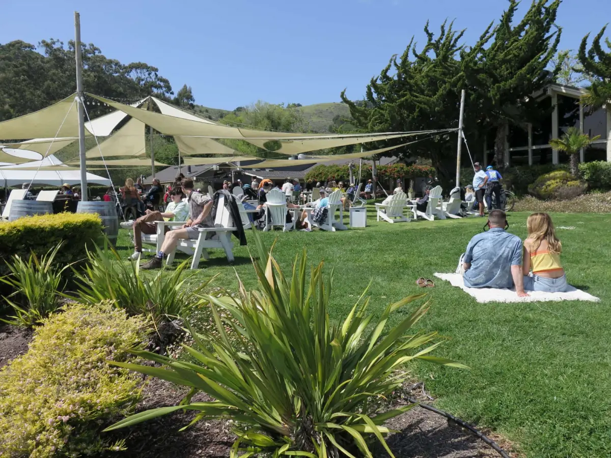 Mulligan's Lawn, Avila Beach Golf Resort