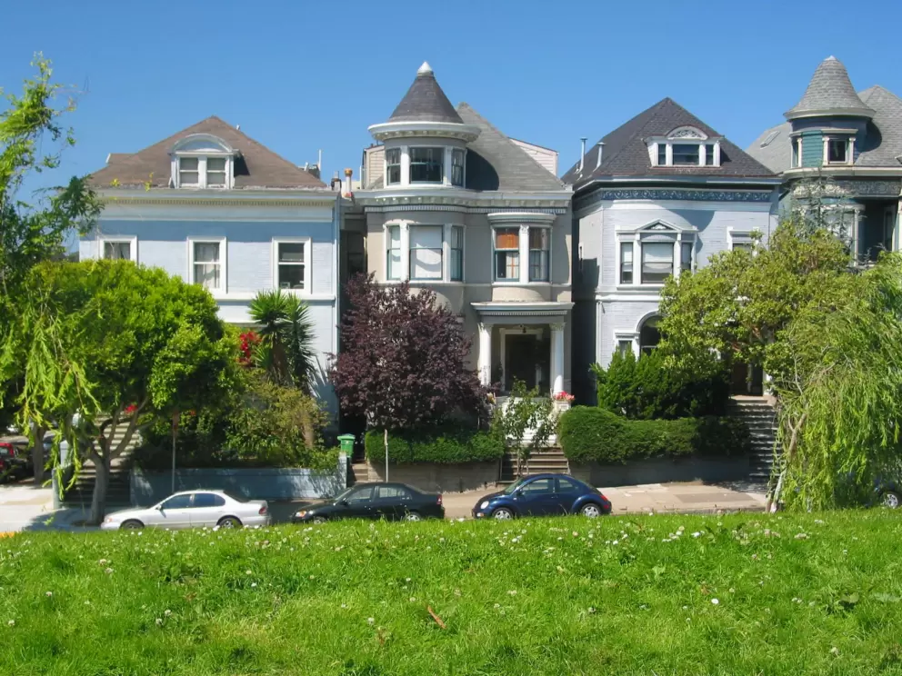You've gotta love the Victorian houses in San Fran!