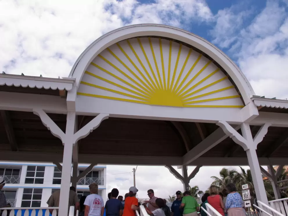 Sunshine pavilion where Atlantic Ave meets the beach.
