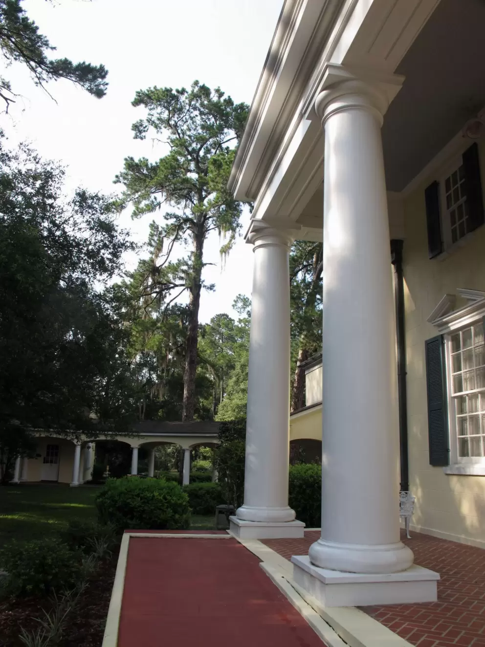 Impressive columns.