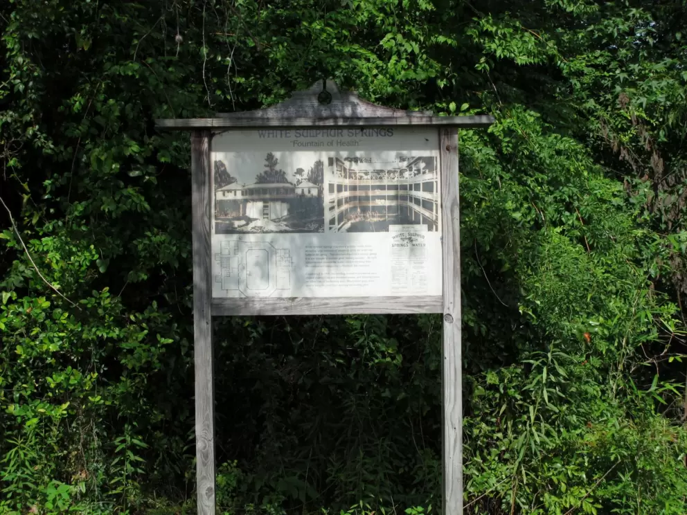 Sign at the entrance to the White Sulphur Spring ruins.