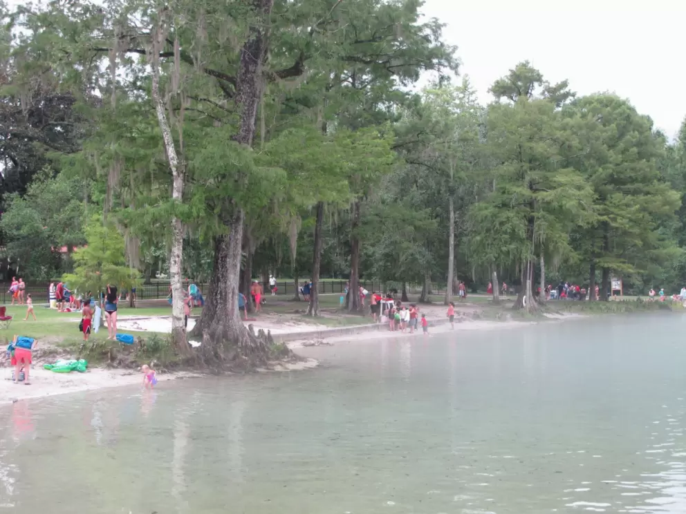 The shoreline is lovely.