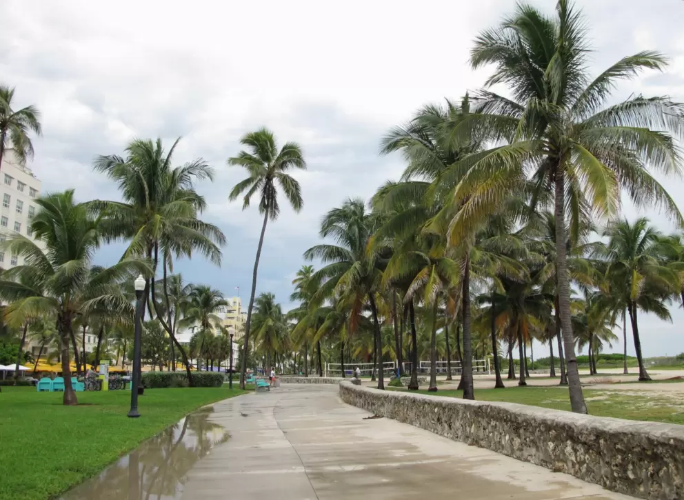 The boardwalk near 11th Street. 