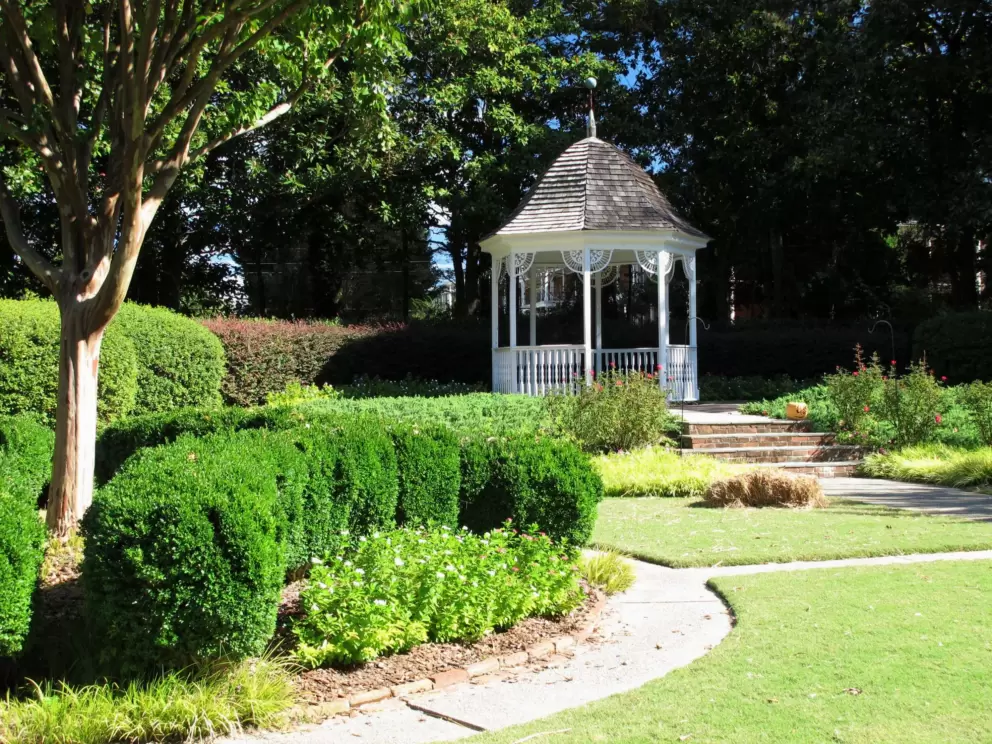 Gazebo for weddings at the plantation.