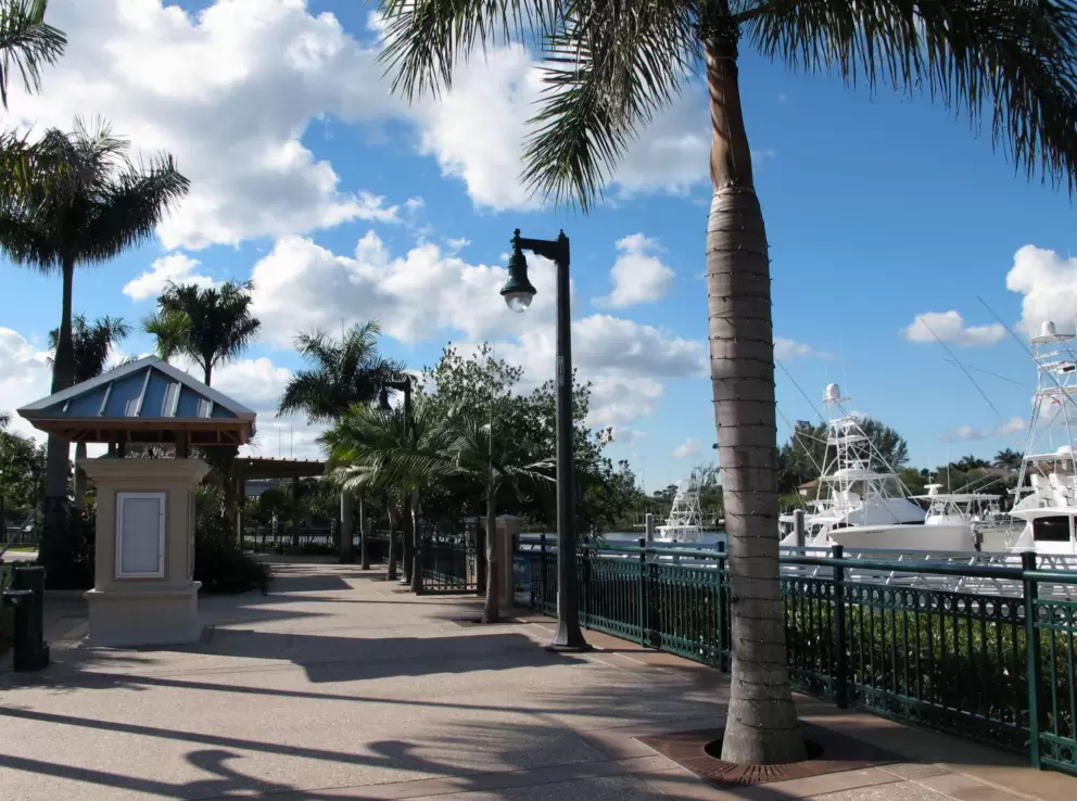 Stroll along past the fishing boats at Harbourside.