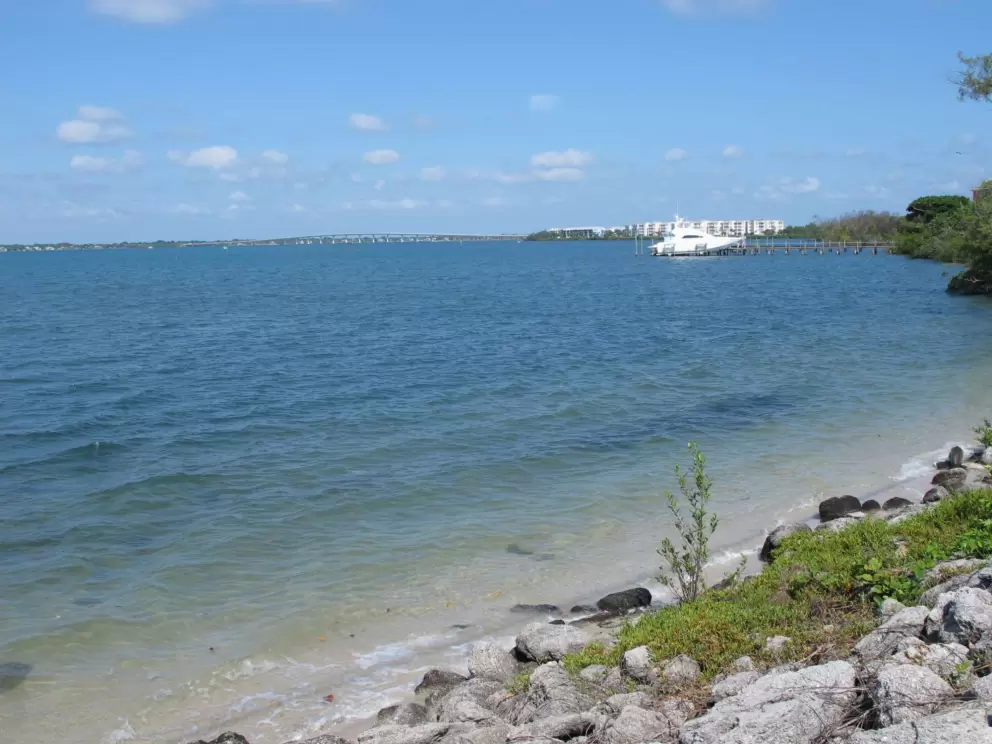 The gorgeous colors of the intracoastal.