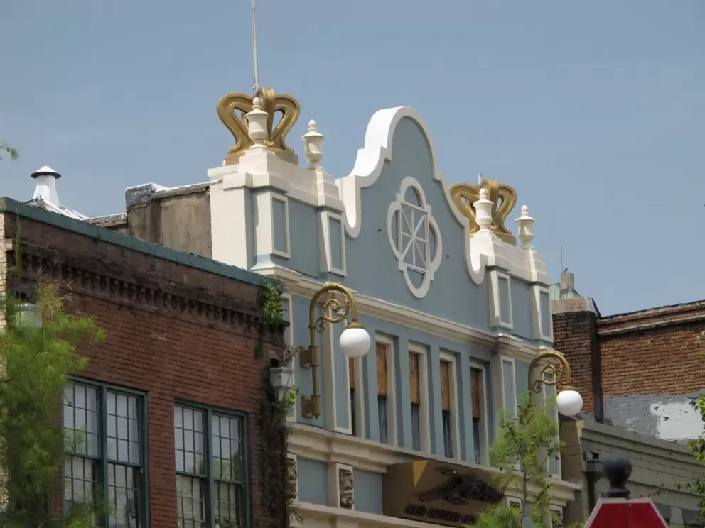 Unusual architecture on Dauphin St. 