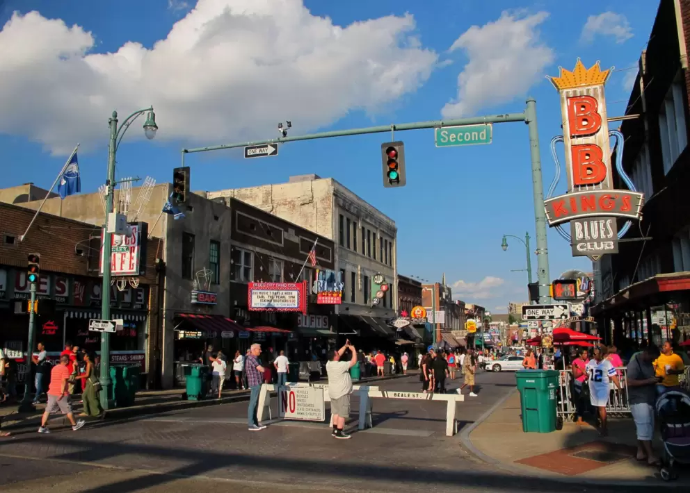 Where Beale Street is blocked off to become a pedestrian-only street.