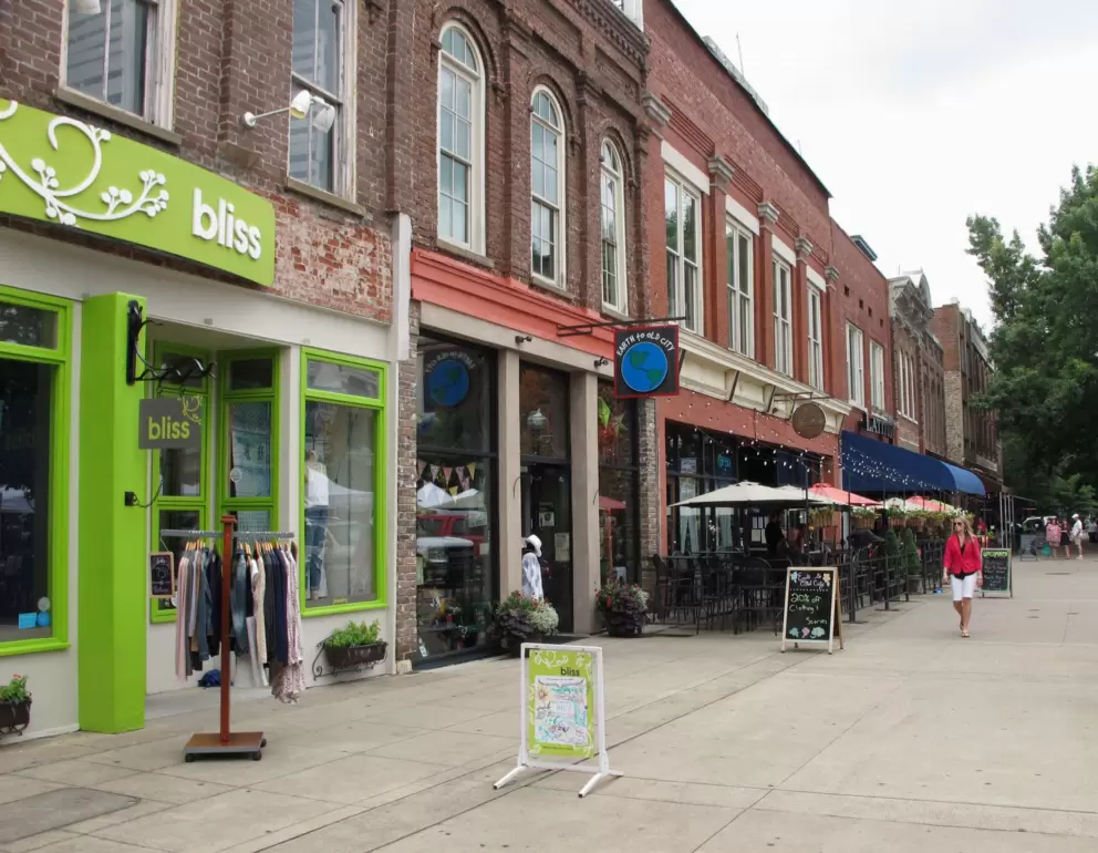 Stores and cafes in Market Square.