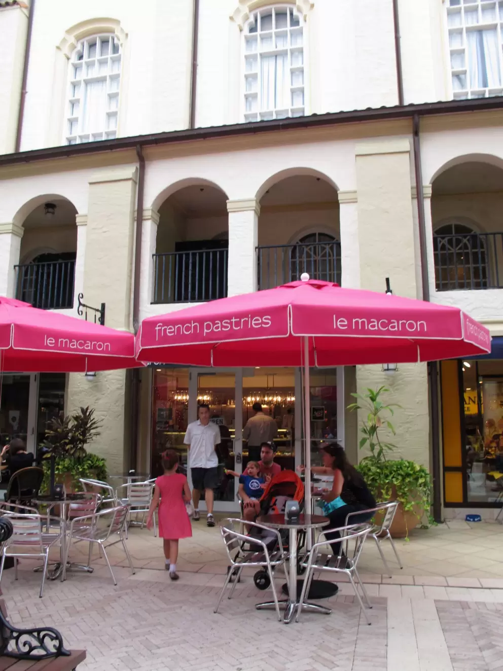 Le Macaron.