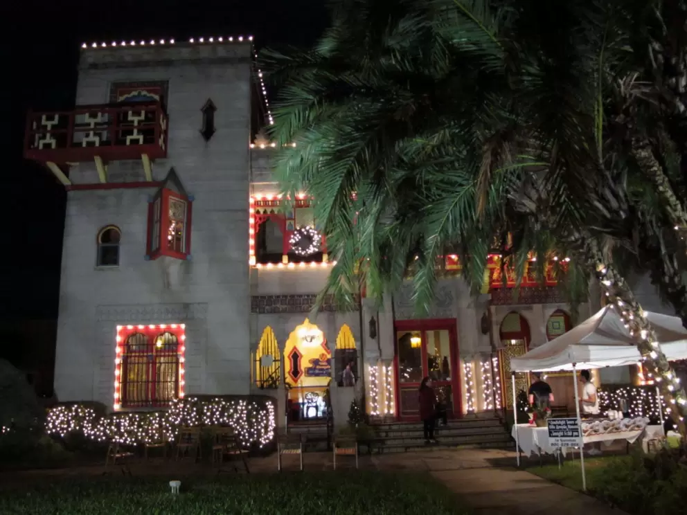 Villa Zorayda, at night.