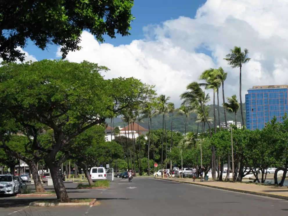 View toward the mountains from Magic Island.