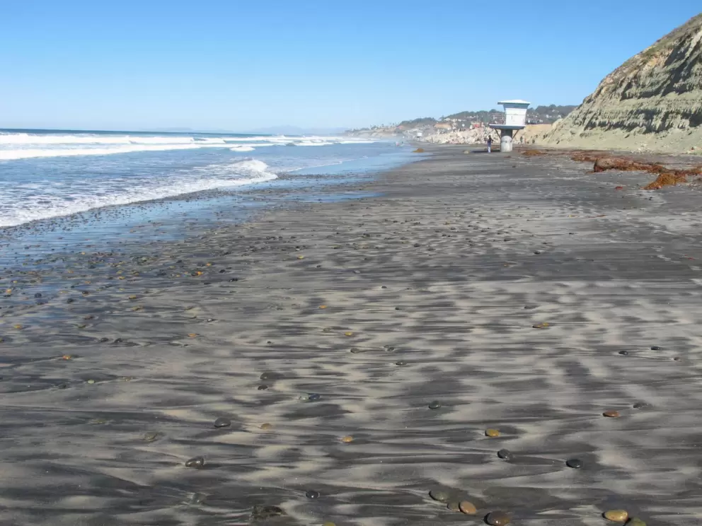 Multi-colored shoreline.