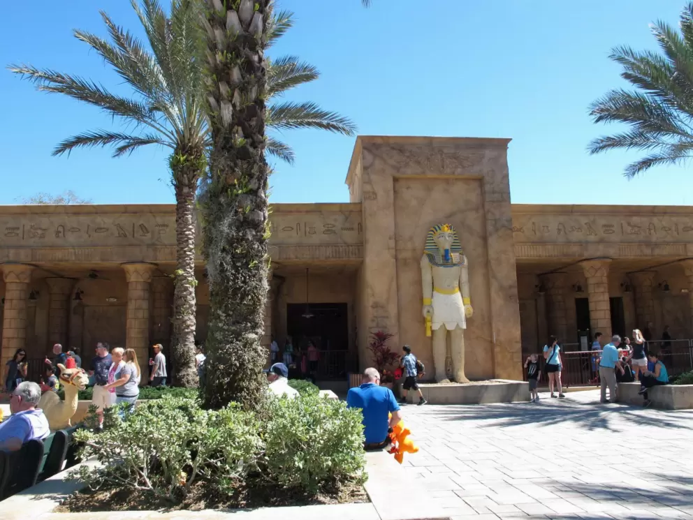 Egyptian decorations in Land of Adventure.
