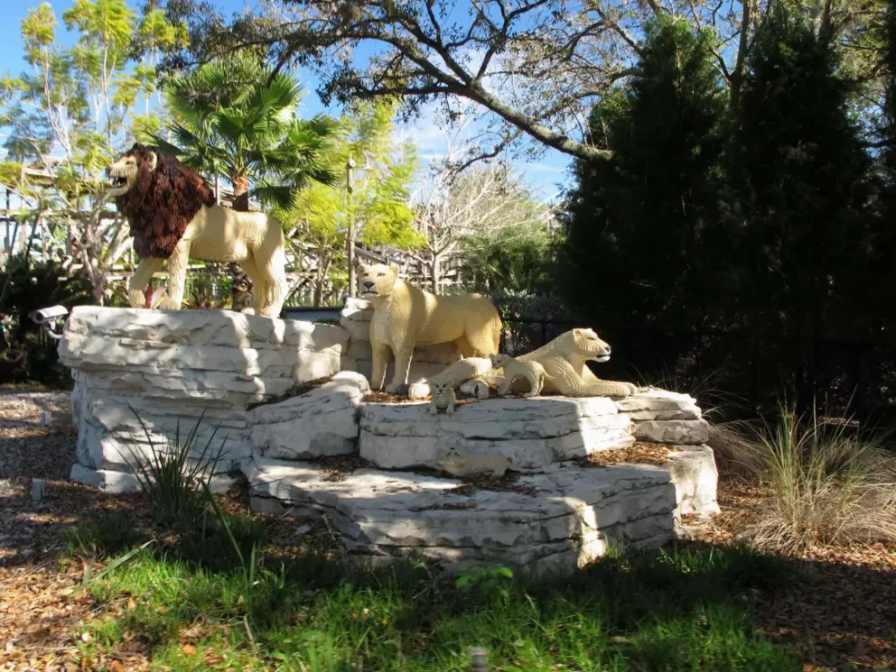 Lions made of lego.
