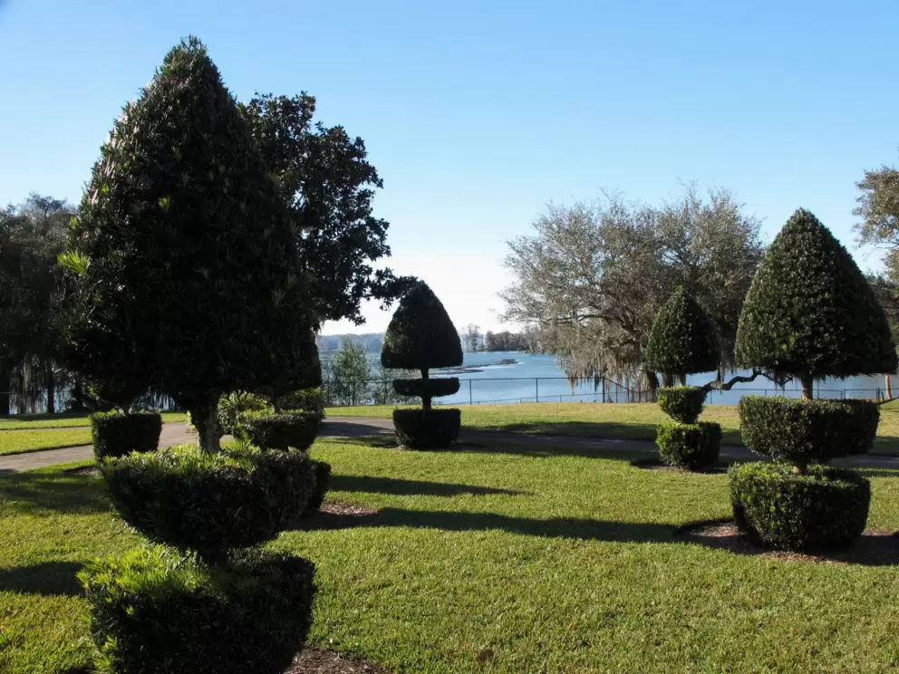 Cute topiaries by the lake. 