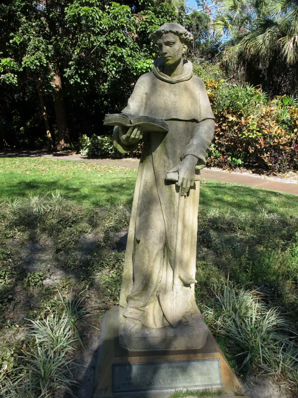 Statue in the Cypress Gardens.