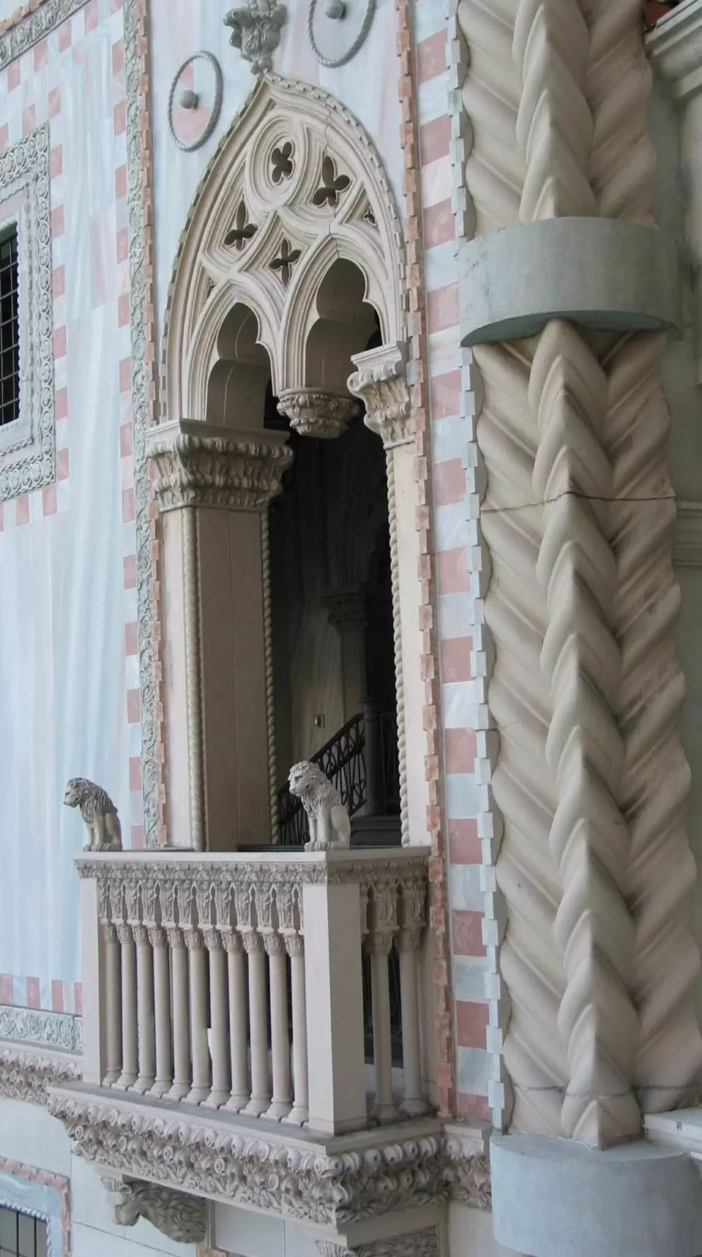 I love the Gothic architecture at the Venetian!