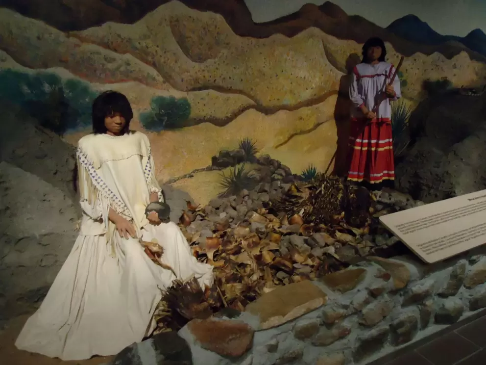 Diorama about the Mescalero Apache Indians.