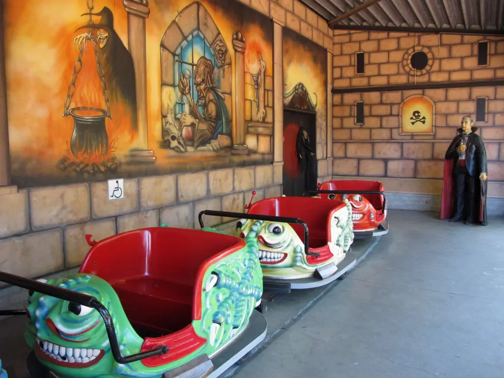 Scary imaginative animatronics ride.
