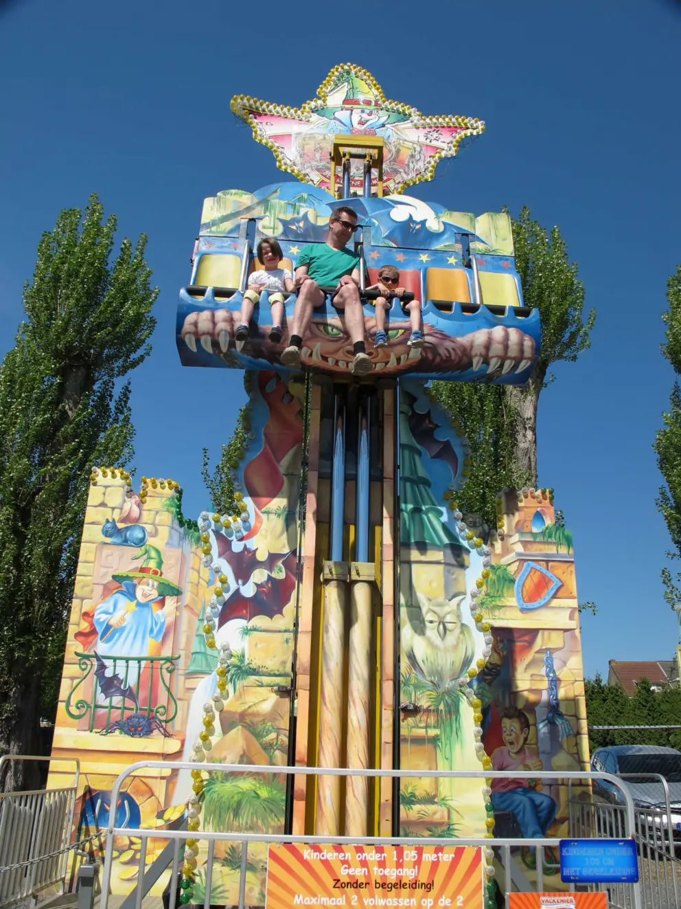 The witch ride that takes you up then drops you down.