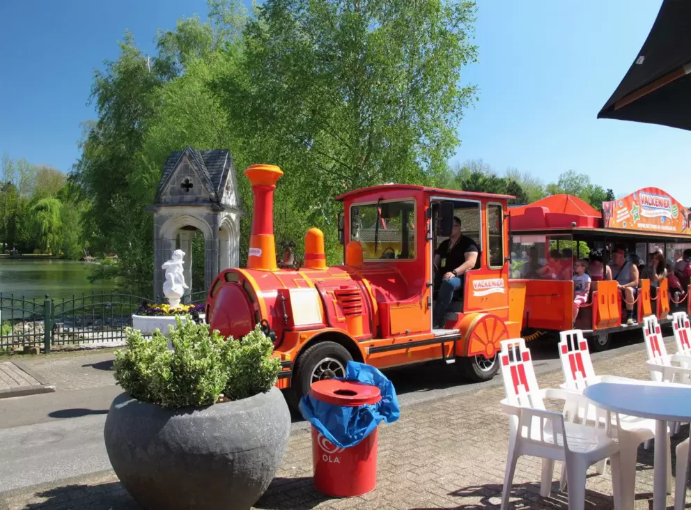 The train that goes into Valkenburg.