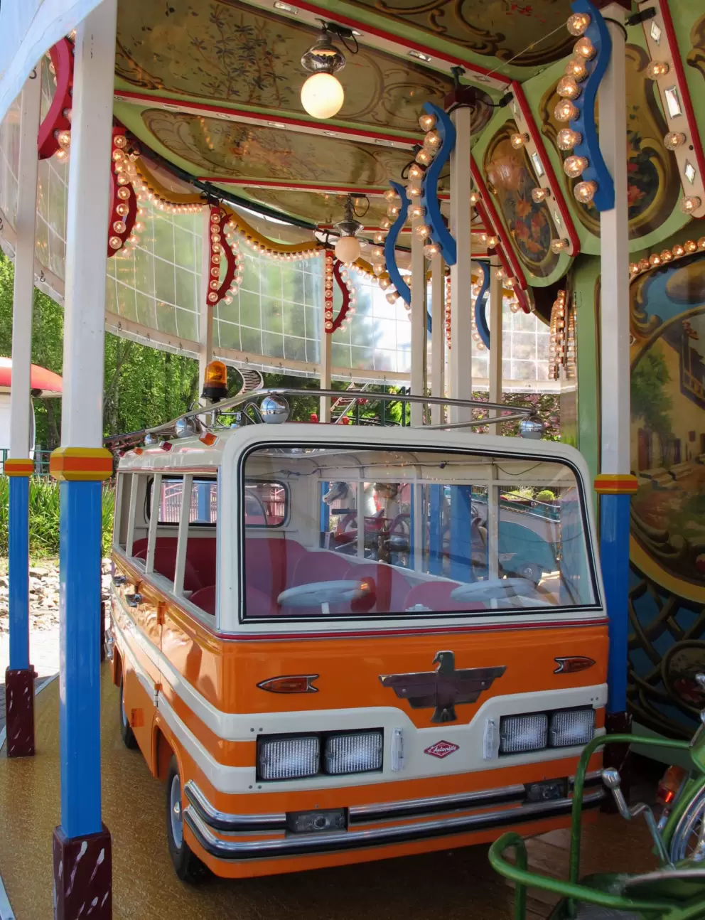 The bus on the carousel!