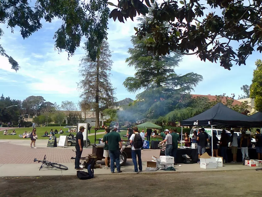 Free burgers on campus! At Dexter Lawn.
