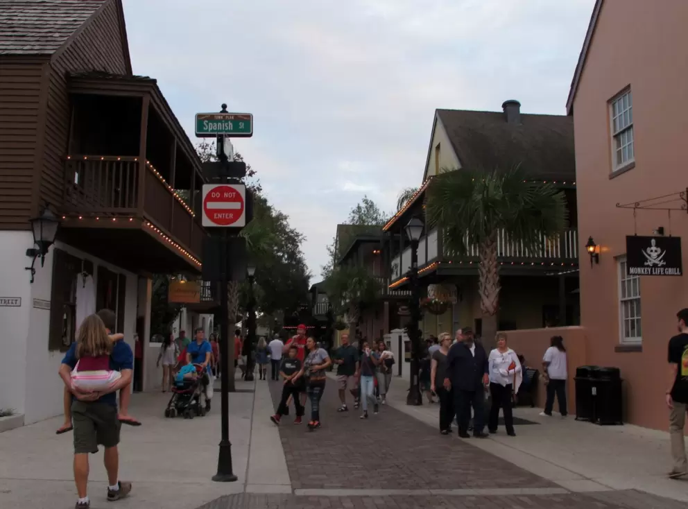 Evening on Spanish Street.