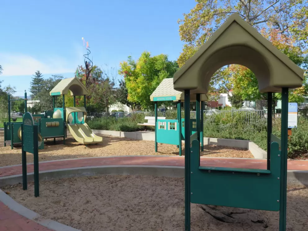 Little playhouses.