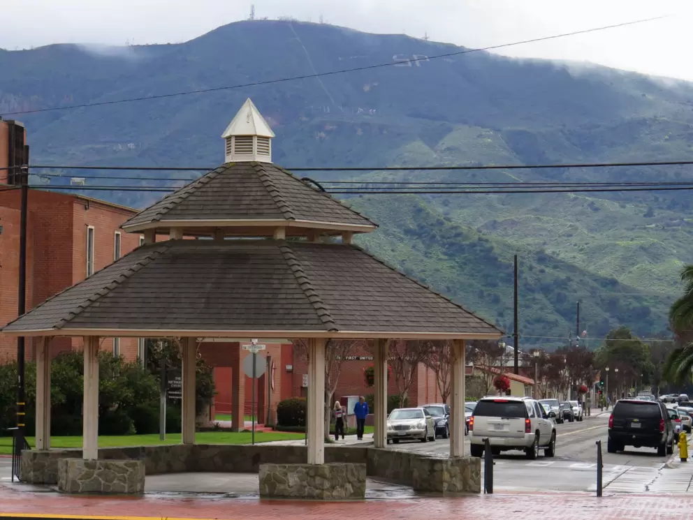 Gazebo and mountain views outside the Museum of Ventura County.