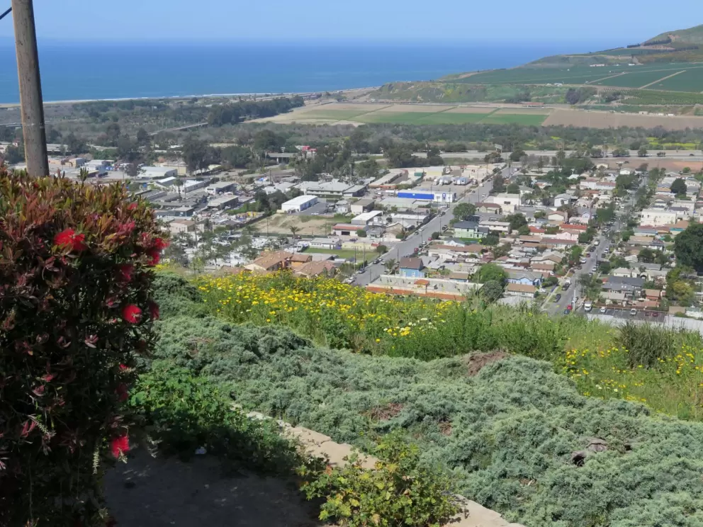 The Highway 33 neighborhood and the sea.