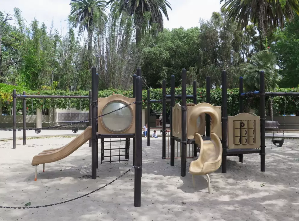 The small playground.