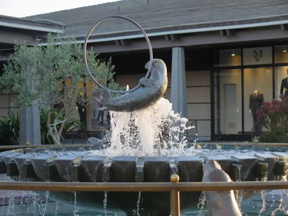 The sea otter fountain.