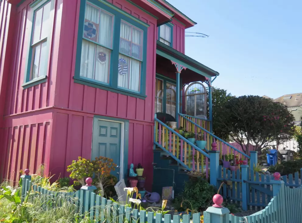 Pink house on Forest Ave.
